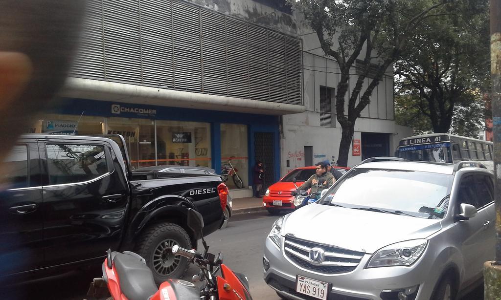 Estudio En El Centro De Ασουνσιόν Εξωτερικό φωτογραφία